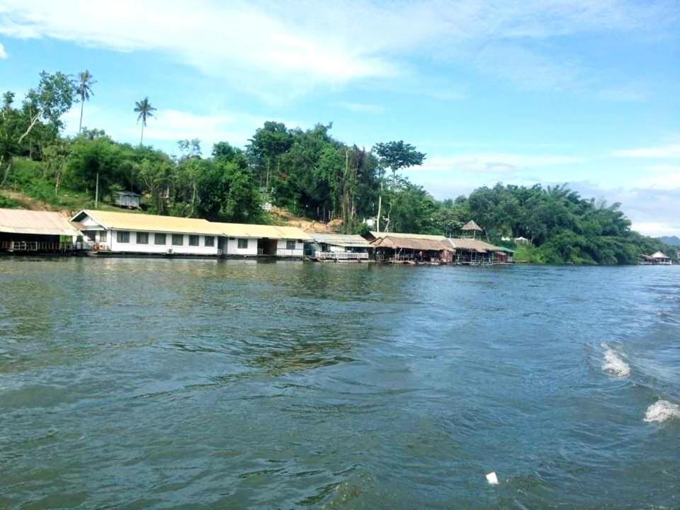 แพแหม่มทัวร์ Apartment Ban Huai Maenam Noi Exterior foto