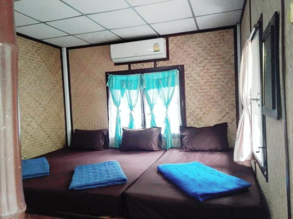 แพแหม่มทัวร์ Apartment Ban Huai Maenam Noi Exterior foto
