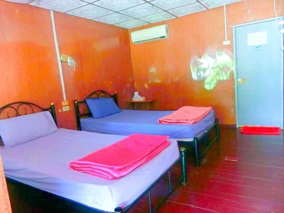แพแหม่มทัวร์ Apartment Ban Huai Maenam Noi Exterior foto